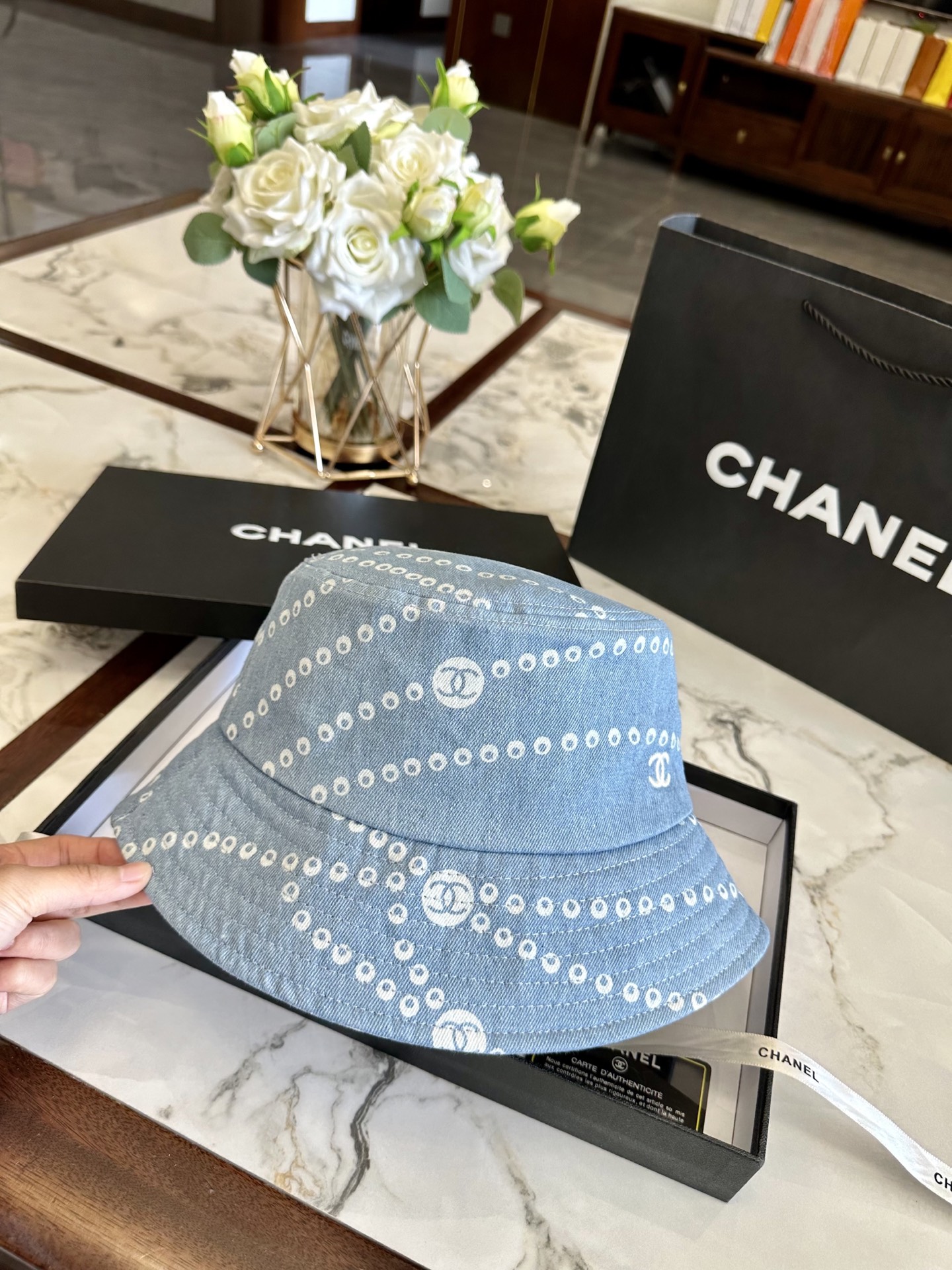 chanel hat model 80